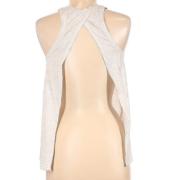 Lululemon active tank - Picture 2 of 2